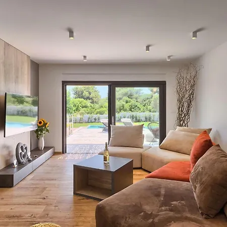 Vikendica Momare Pula